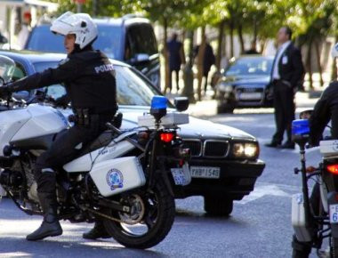 Ναύπακτος: Σύλληψη 3 ατόμων μετά από καταδίωξη - Κουβαλούσαν 50 κιλά χασίς